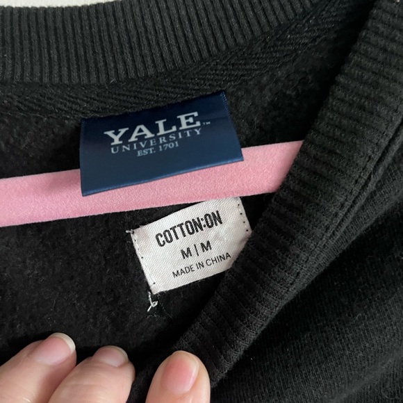 Yale Oversized Crop Sweatshirt- Medium - Picture 2 of 4
